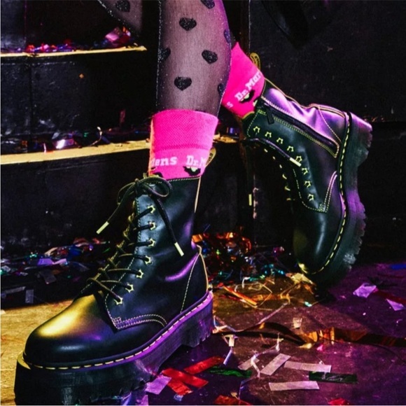 Dr Marten Boots Jadon II Star in Black & Neon Yellow - Picture 1 of 12